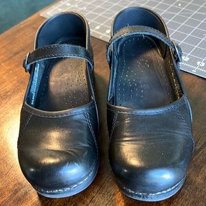 Dansko Maryjanes
